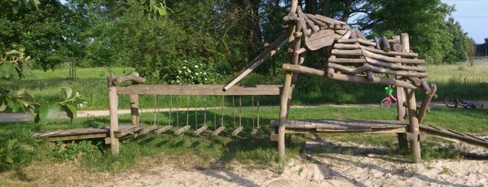 Vijver Boswinkel/Kotmanpark is one of Orte, die Sarris gefallen.