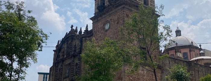 Templo de Nuestra de Aranzazú is one of lugares que frecuento.