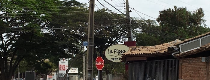 La Pizza Forno à Lenha is one of Goiania - Alpes.