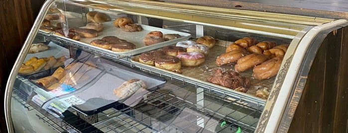 Mauricio Faedo's Bakery is one of The 13 Best Bakeries in Tampa.