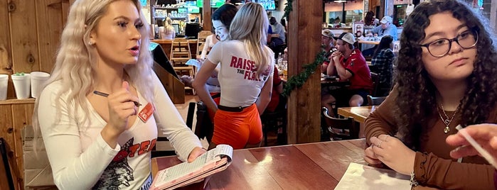 Hooters is one of places to eat.