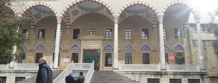 Bayrampasa Merkez Camii is one of Aylinche'nin Beğendiği Mekanlar.