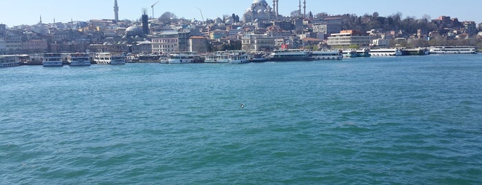 Karaköy - Kadıköy Motoru is one of Orte, die Mehmet gefallen.