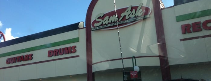 Sam Ash Music is one of Orlando - Compras (Shopping).