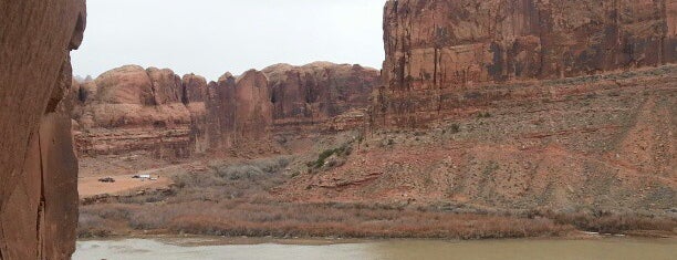 Colorado River is one of Carl 님이 좋아한 장소.