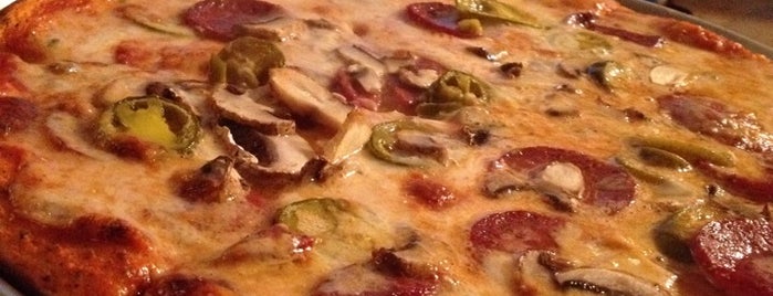 Pizza Moda is one of Lugares favoritos de Irem.