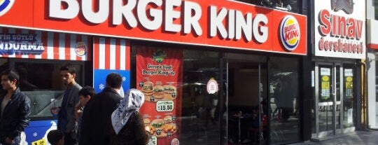 Burger King is one of Locais curtidos por Fzt. O. Alper.
