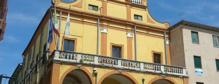 Comune di Cento is one of Istituzionali.