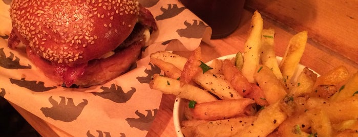 Black Bear Burger is one of London food.