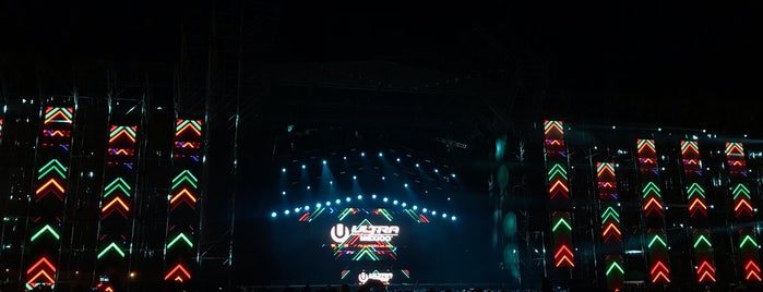 Ultra Music Festival México is one of Francisco’s Liked Places.