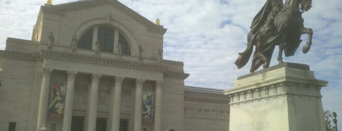 Saint Louis Art Museum is one of 10 St Louis Places You Have To Visit.