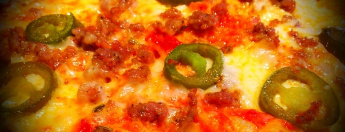 Cameli's Pizza is one of Kimberly 님이 좋아한 장소.