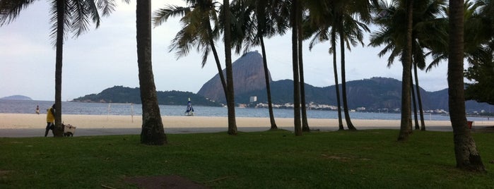 Parque do Flamengo is one of Bruna's Saved Places.