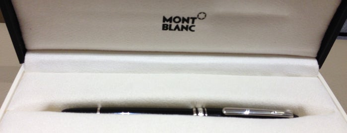 Montblanc Boutique is one of Locais curtidos por Fernando.