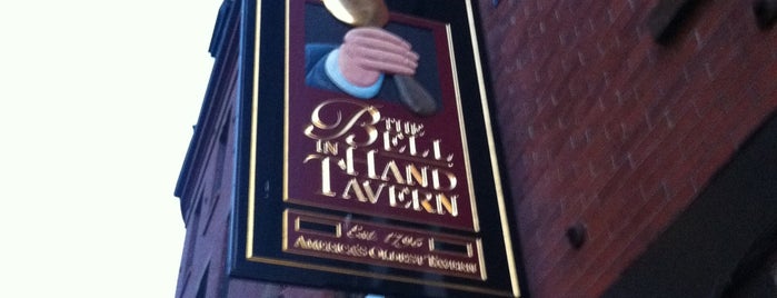 Bell In Hand Tavern is one of Tempat yang Disukai Brett.