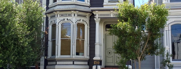 "Full House" House is one of Lugares favoritos de Brett.
