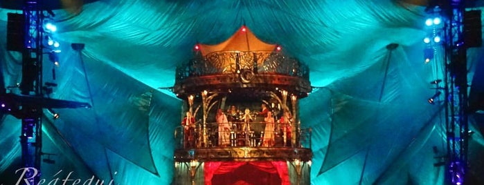 KOOZA by Cirque du Soleil is one of Orte, die Luci gefallen.