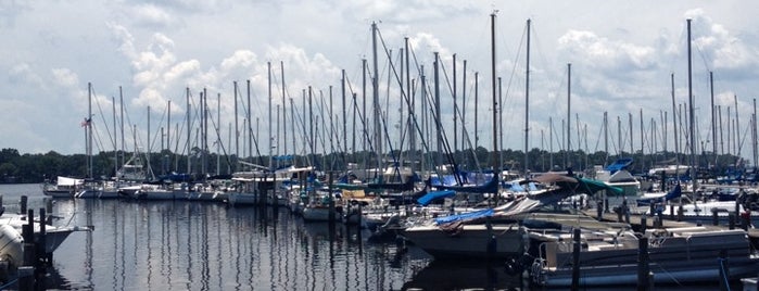 Julington Creek Marina is one of Life Jacket Loaner Sites: Florida.