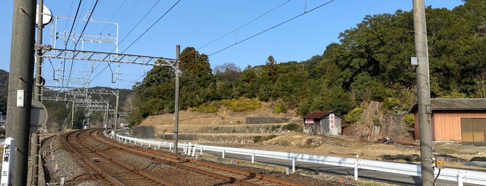 Gochi Station is one of 近鉄山田線・鳥羽線・志摩線.