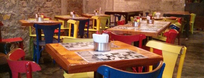Jazz Restô & Burgers is one of Tempat yang Disimpan Fabio.