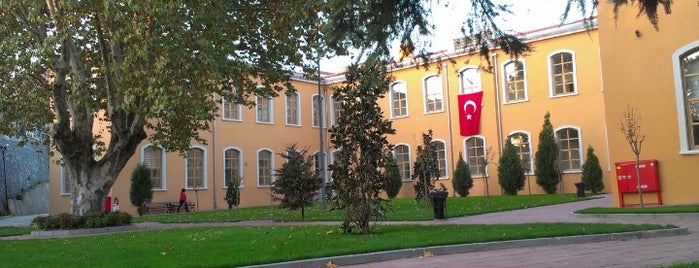 Fatih Sultan Mehmet Vakıf Üniversitesi is one of İstanbul'daki Üniversite ve MYO'ların Kampüsleri.