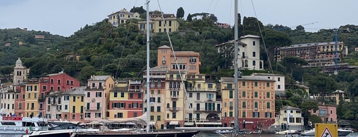 Portofino 82 is one of Portofino 🇮🇹.