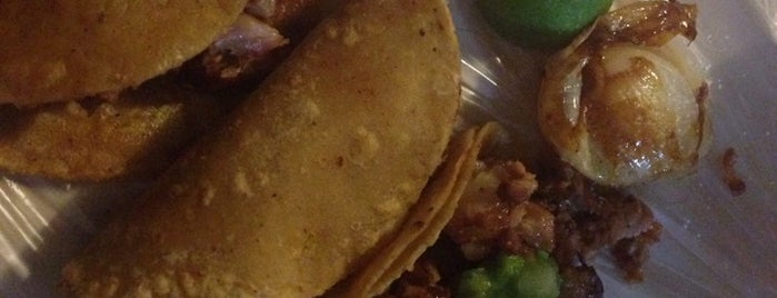 Machay Tacos is one of Locais curtidos por PILAR.