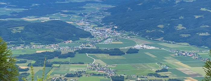 Petzen Bergstation is one of Rund um Klagenfurt.