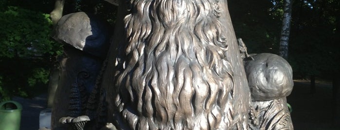 Скульптура «В Рязани грибы с глазами» is one of Рязань.