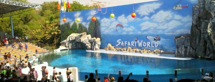 Safari World is one of Thailand.