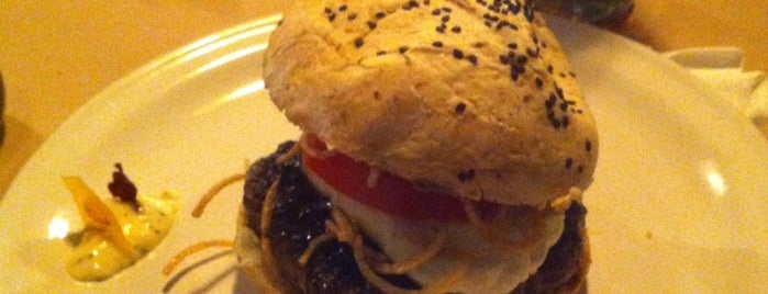 Urban Burgers is one of Isabelさんのお気に入りスポット.