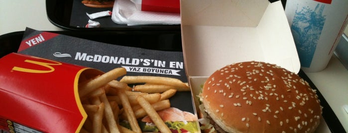 McDonald's is one of Lieux qui ont plu à Caner.