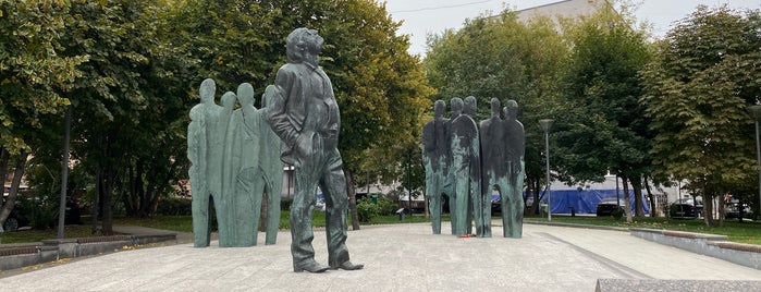 Памятник Иосифу Бродскому is one of Памятник.