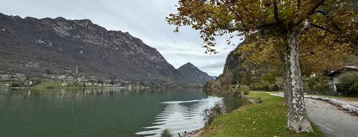Lago d'Idro is one of Italy.