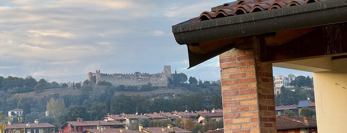 Castello di Padenghe is one of landmarks.