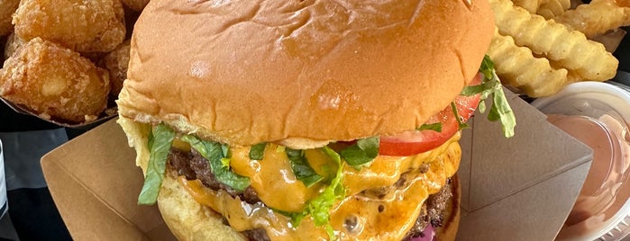 Al's Burger Shack is one of Must try local.