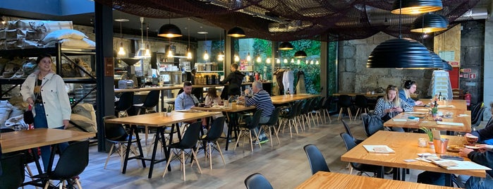 7groaster is one of Porto / Food.