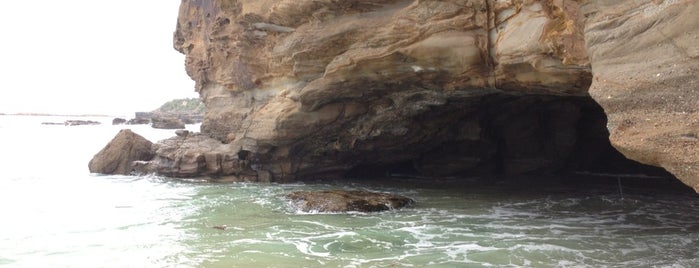 Caves Beach is one of Orte, die Darren gefallen.