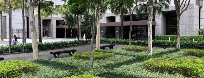 Torres Empresariais Ibirapuera is one of สถานที่ที่ Juliana ถูกใจ.