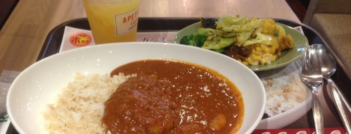 ロイヤルホスト カレー専門店 Curry 家族 is one of 日式カレー.