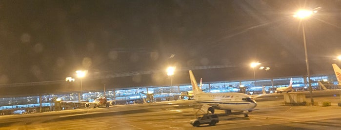 Chongqing Jiangbei International Airport (CKG) is one of Ben's Saved Places.