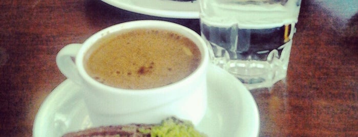 Pembegul Pasta&Cafe is one of Lugares favoritos de Mehmet.