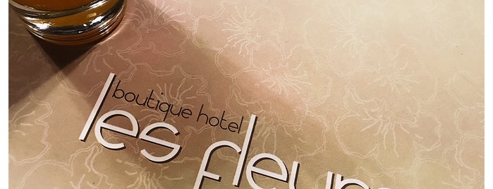 Les Fleurs Boutique Hotel is one of Night.