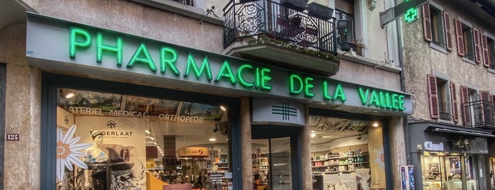 Pharmacie de la Vallée is one of Posti che sono piaciuti a Thierry.