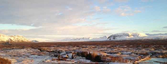 Thingvellir National Park is one of Islande.