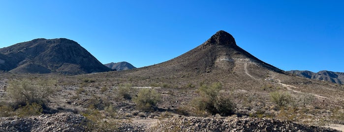 Sugarloaf Peak / Dome Rock / Mount Nip is one of Arizona.
