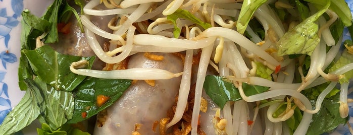 Bánh Cuốn Song Mộc is one of HCMC กิน.