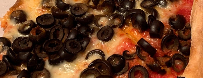 A & V Pizza is one of Tempat yang Disimpan Eusebio.