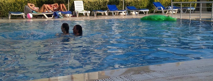 Obasaray poolside is one of Tempat yang Disukai Özcan Emlak İnş 👍.