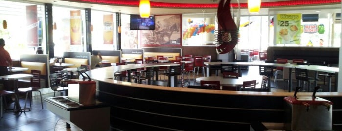 Burger King is one of Orte, die Nydia gefallen.